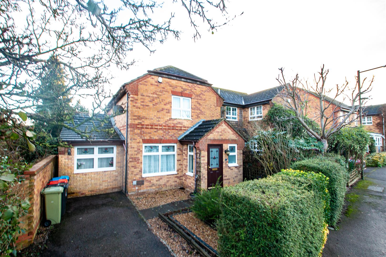 Roeburn Crescent, Emerson Valley, Milton Keynes